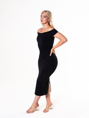 Robe longue gainante à épaules dénudés