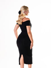 Robe longue gainante à épaules dénudés